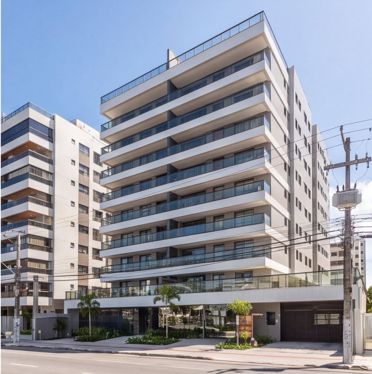 Apartamento à beira-mar em Boa Viagem com 3 suítes — fachada