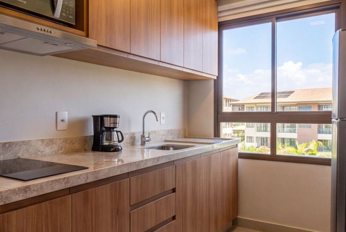 Flat em resort de Porto de Galinhas com piscinas naturais — cozinha