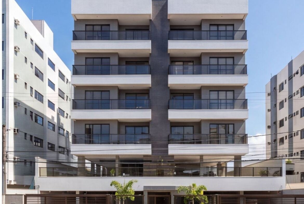 Apartamento reformado em Boa Viagem a duas quadras da praia — fachada