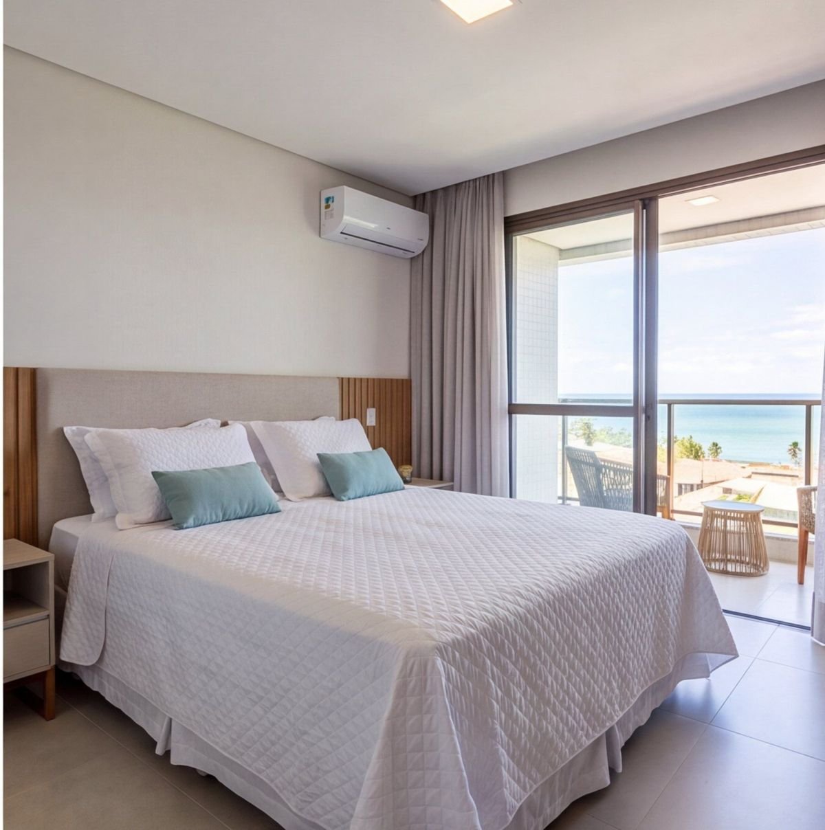 Apartamento em Tamandaré a uma quadra do mar — quarto