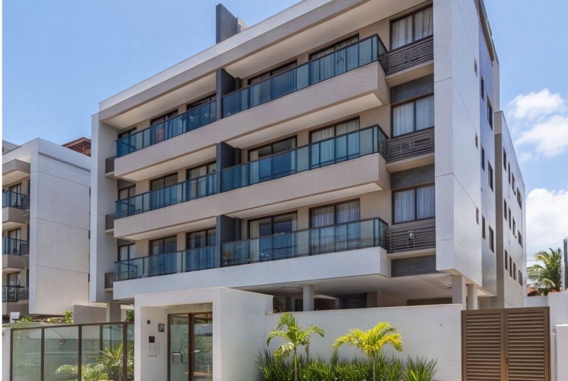 Apartamento em Tamandaré a uma quadra do mar — fachada