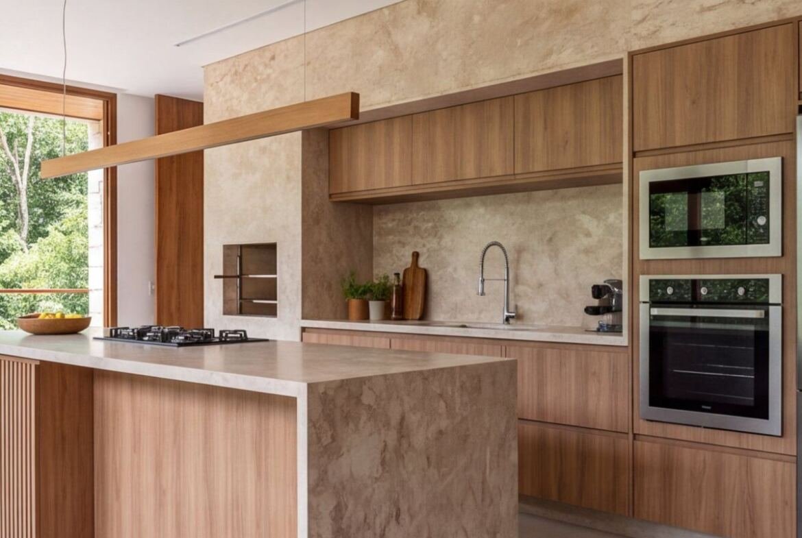 Casa na Reserva do Paiva com piscina e vista para a mata — cozinha